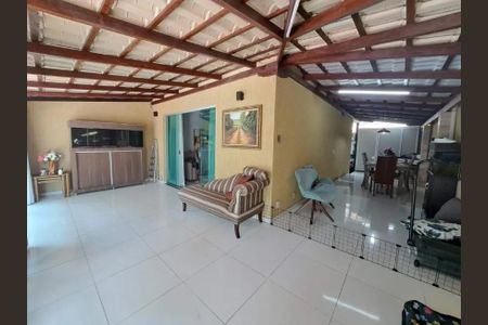 Casa à venda com 130m², 3 quartos e 3 vagas