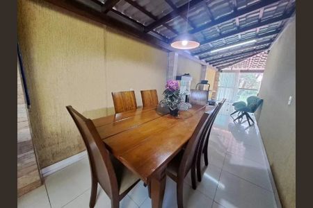 Casa à venda com 130m², 3 quartos e 3 vagas