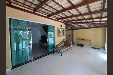 Casa à venda com 130m², 3 quartos e 3 vagas