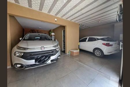 Casa à venda com 130m², 3 quartos e 3 vagas