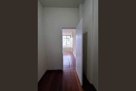 Apartamento à venda com 42m², 1 quarto e sem vaga