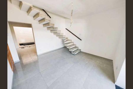 Casa de condomínio à venda com 70m², 2 quartos e 1 vaga