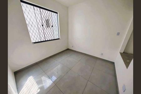 Casa de condomínio à venda com 70m², 2 quartos e 1 vaga