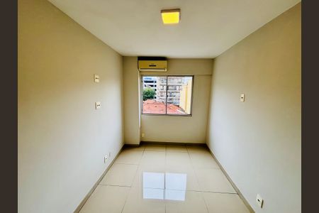 Apartamento à venda com 65m², 2 quartos e 1 vaga