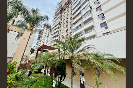 Apartamento à venda com 65m², 2 quartos e 1 vaga