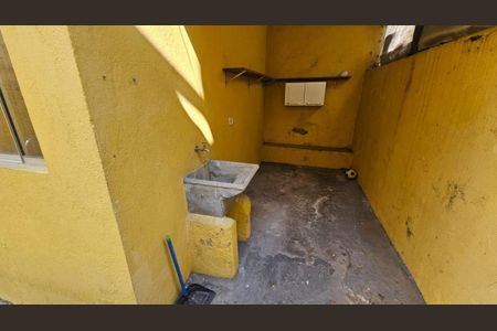 Casa à venda com 80m², 2 quartos e 1 vaga