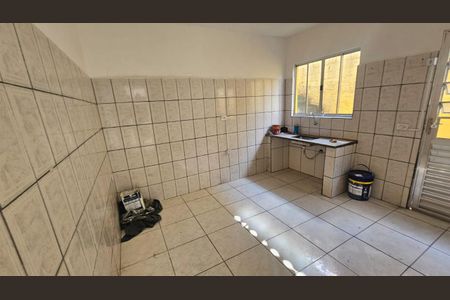 Casa à venda com 80m², 2 quartos e 1 vaga