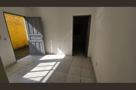 Casa à venda com 80m², 2 quartos e 1 vaga