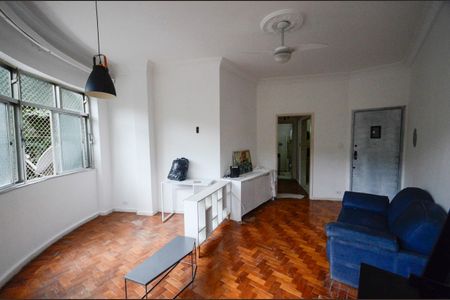 Apartamento à venda com 68m², 2 quartos e sem vagaSala