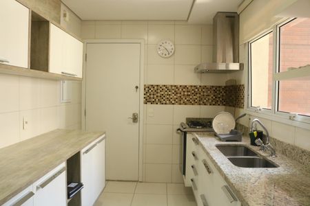 Apartamento para alugar com 160m², 4 quartos e 3 vagasCozinha