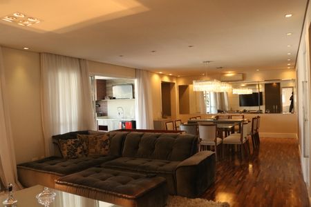 Apartamento para alugar com 160m², 4 quartos e 3 vagasSala