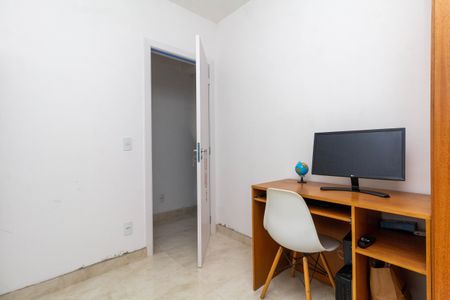 Apartamento à venda com 68m², 3 quartos e 1 vagaQuarto 2