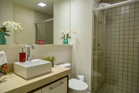 Apartamento à venda com 64m², 3 quartos e 1 vaga Apartamento à venda com 64m², 3 quartos e 1 vagaBanheiro