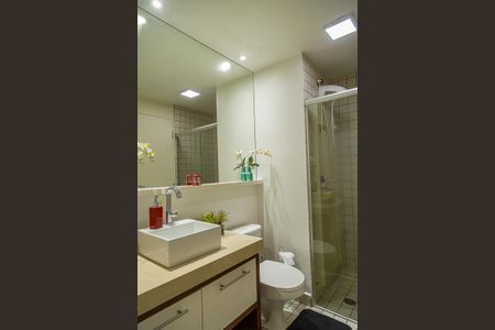 Apartamento à venda com 64m², 3 quartos e 1 vaga Apartamento à venda com 64m², 3 quartos e 1 vagaBanheiro