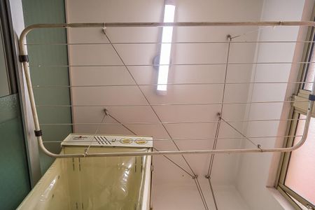 Apartamento à venda com 64m², 3 quartos e 1 vaga Apartamento à venda com 64m², 3 quartos e 1 vagaÁrea de Serviço