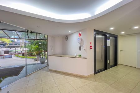 Apartamento à venda com 62m², 2 quartos e 1 vagaHall de entrada