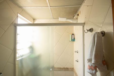 Apartamento à venda com 81m², 3 quartos e 1 vagaBanheiro