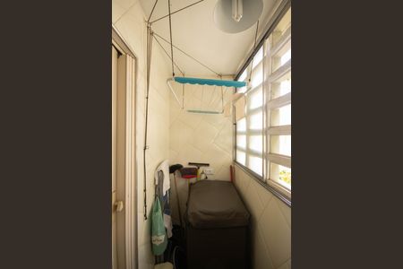 Apartamento à venda com 81m², 3 quartos e 1 vagaÁrea de Serviço