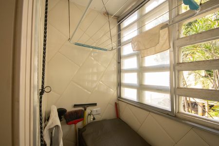 Apartamento à venda com 81m², 3 quartos e 1 vagaÁrea de Serviço