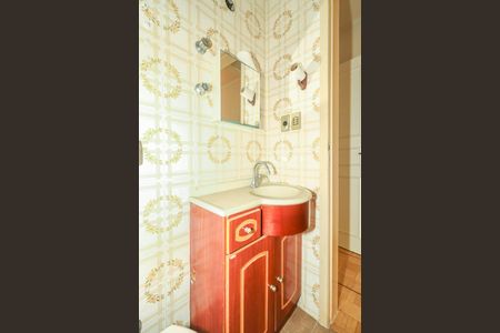 Banheiro de apartamento à venda com 0 quarto, 30m² em Independência, Porto Alegre