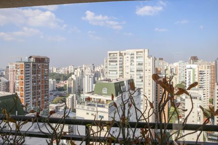 Apartamento à venda com 310m², 4 quartos e 4 vagasVista da Sala de TV