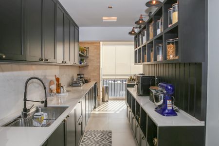 Apartamento à venda com 310m², 4 quartos e 4 vagasCozinha