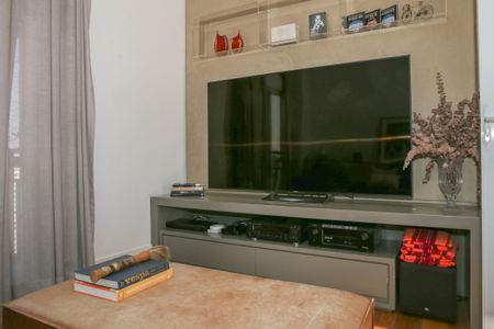 Apartamento à venda com 310m², 4 quartos e 4 vagasSala de TV