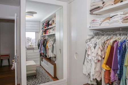 Apartamento à venda com 310m², 4 quartos e 4 vagasSuíte 4