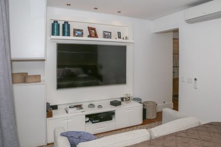 Apartamento à venda com 310m², 4 quartos e 4 vagasSuíte 1