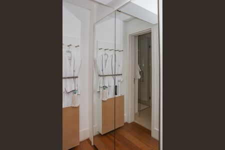 Apartamento à venda com 310m², 4 quartos e 4 vagasSuíte 1