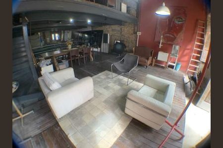 Casa à venda com 234m², 5 quartos e sem vaga