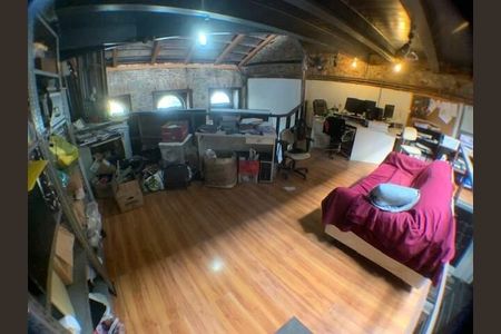 Casa à venda com 234m², 5 quartos e sem vaga