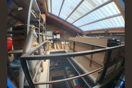 Casa à venda com 234m², 5 quartos e sem vaga