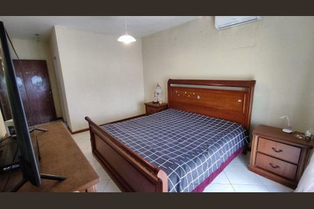 Casa para alugar com 4 quartos, 502m² em Itaipu, Niterói