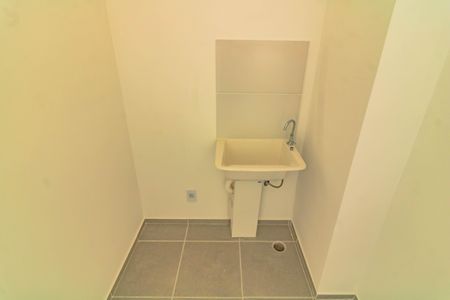 Apartamento para alugar com 37m², 2 quartos e sem vaga Apartamento para alugar com 37m², 2 quartos e sem vagaCozinha e Área de Serviço[