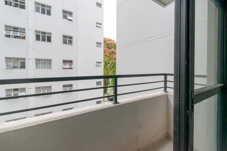 Apartamento à venda com 36m², 2 quartos e sem vagaSacada