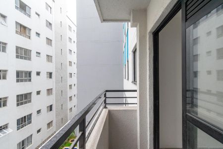 Apartamento à venda com 37m², 2 quartos e sem vaga Apartamento à venda com 37m², 2 quartos e sem vagaSacada