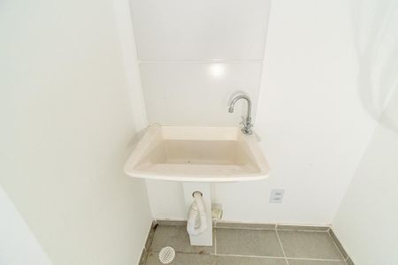 Apartamento à venda com 37m², 2 quartos e sem vaga Apartamento à venda com 37m², 2 quartos e sem vagaÁrea de Serviço