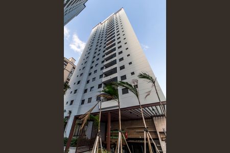 Apartamento para alugar com 69m², 2 quartos e 2 vagasFachada