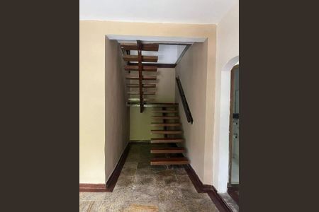 Casa à venda com 229m², 4 quartos e 2 vagas