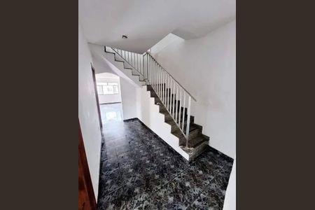 Casa à venda com 120m², 3 quartos e 2 vagas