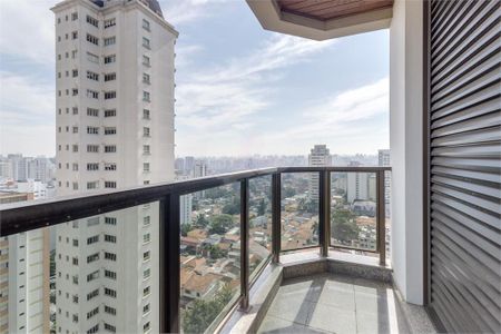 Apartamento à venda com 174m², 2 quartos e 3 vagas