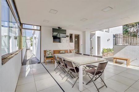 Apartamento à venda com 174m², 2 quartos e 3 vagas