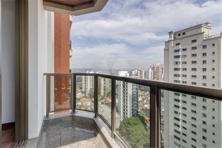 Apartamento à venda com 174m², 2 quartos e 3 vagas