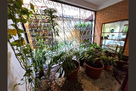 Casa à venda com 349m², 4 quartos e 2 vagas