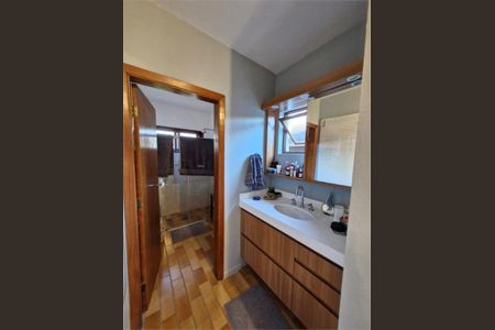 Casa à venda com 349m², 4 quartos e 2 vagas