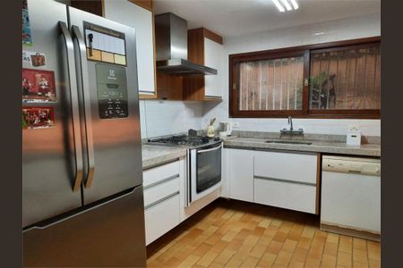 Casa à venda com 349m², 4 quartos e 2 vagas