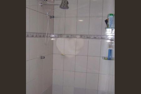 Casa à venda com 166m², 3 quartos e 8 vagas