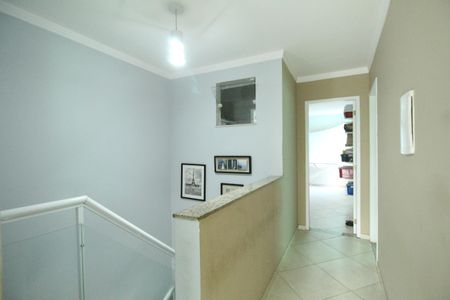 Casa de condomínio à venda com 140m², 4 quartos e sem vagaCorredor