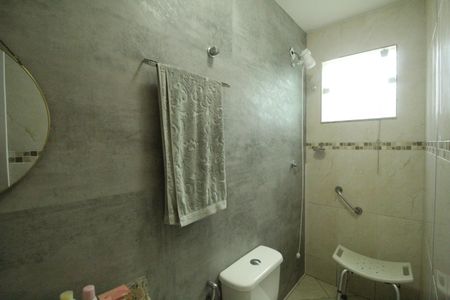 Casa de condomínio à venda com 140m², 4 quartos e sem vagaBanheiro da suíte 1